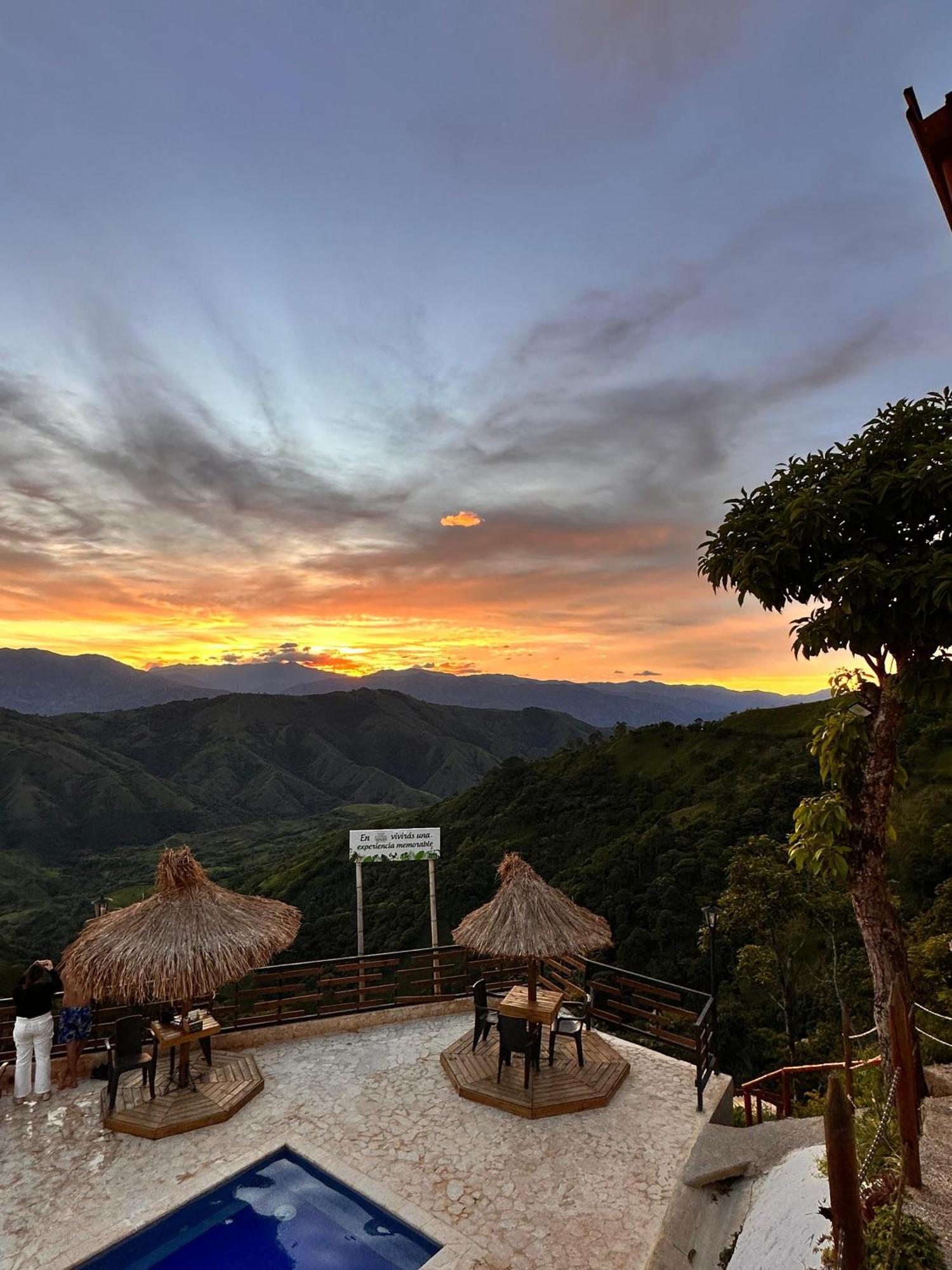 Entre Verdes Hotel & Glamping Ebejico 외부 사진
